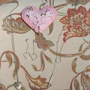 heart locket necklace and loop&bar necklace